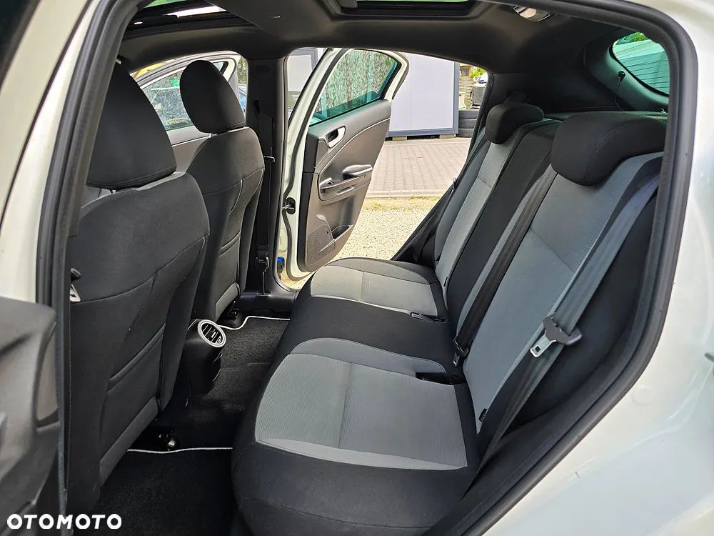 Alfa Romeo Giulietta 1.6 JTDM Distinctive - 19