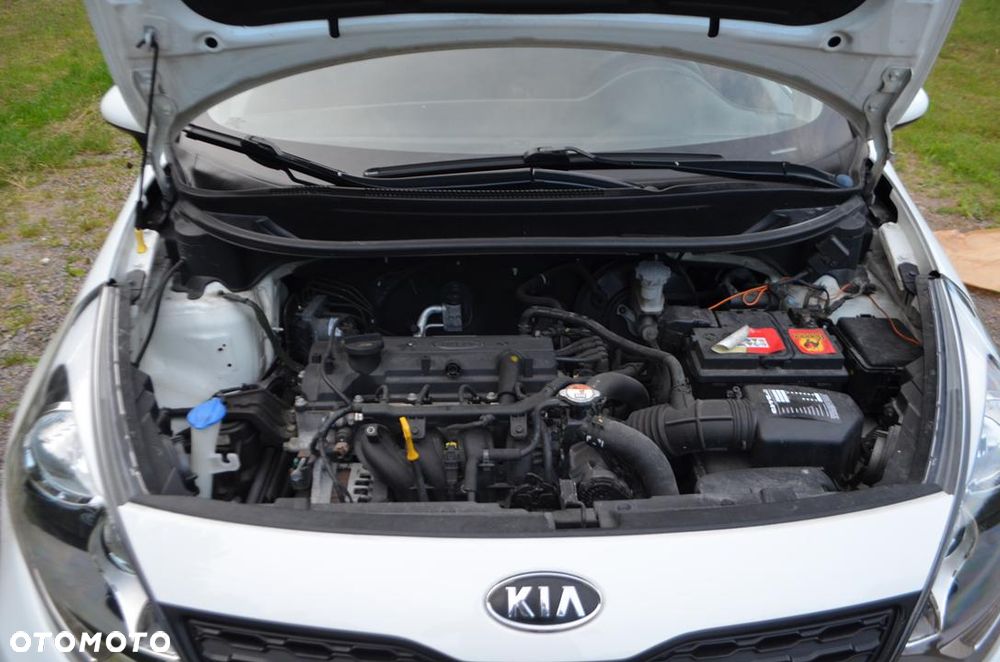 Kia Rio 1.2 L - 27
