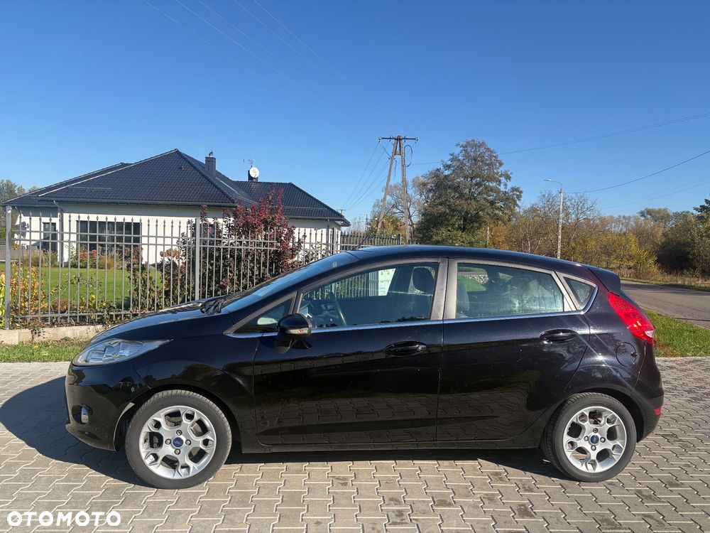Ford Fiesta 1.25 Titanium EU5 - 6