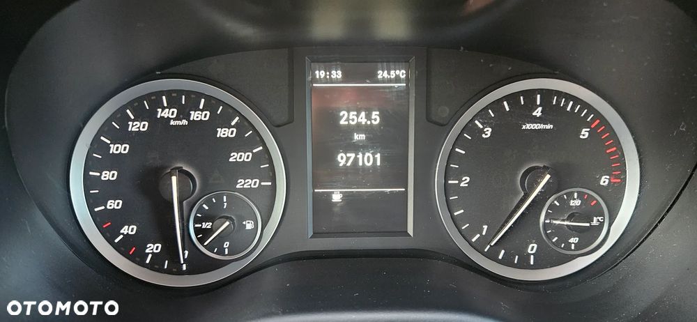 Mercedes-Benz Vito - 23