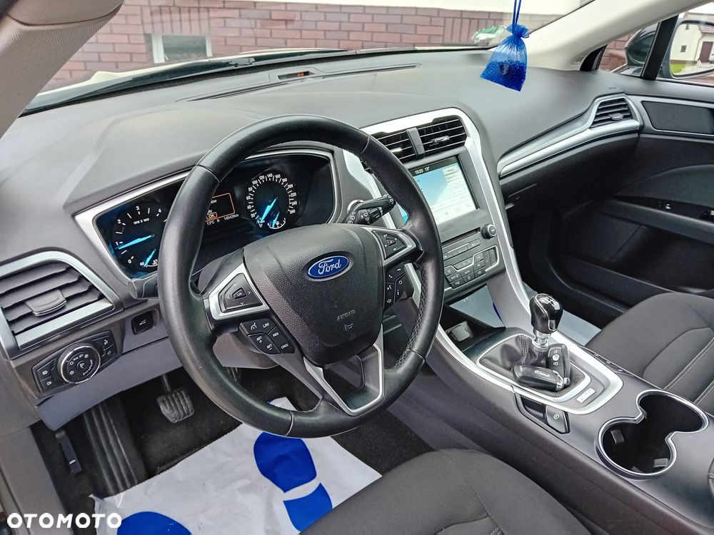 Ford Mondeo 2.0 TDCi Start-Stopp Titanium - 24