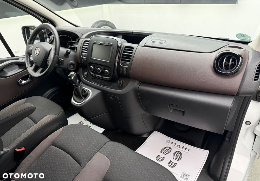 Renault Trafic - 17