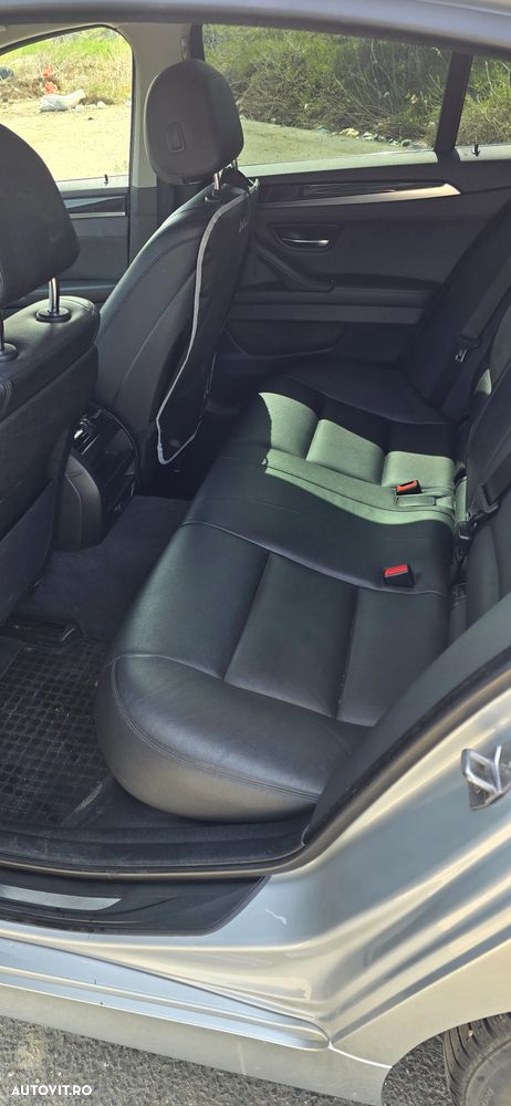 BMW Seria 5 520d Aut. - 8