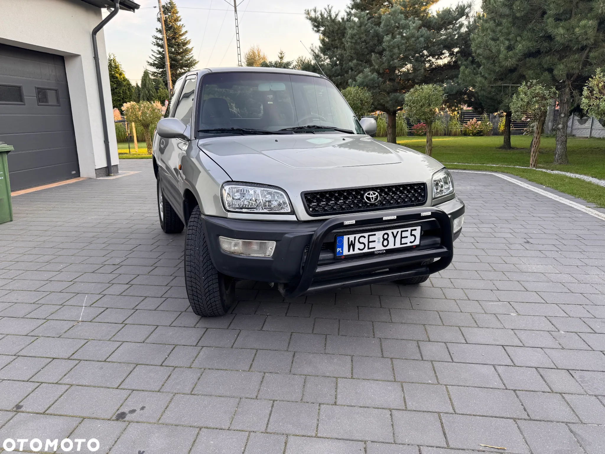 Toyota RAV4 2.0 - 13