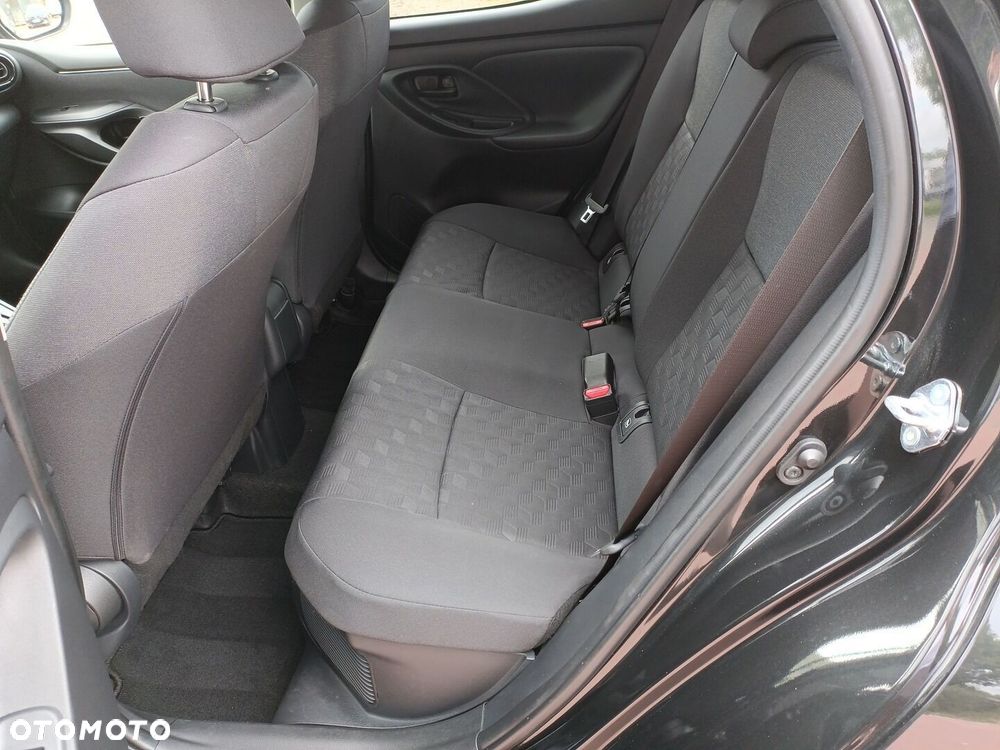 Toyota Yaris Hybrid 1.5 Style - 11