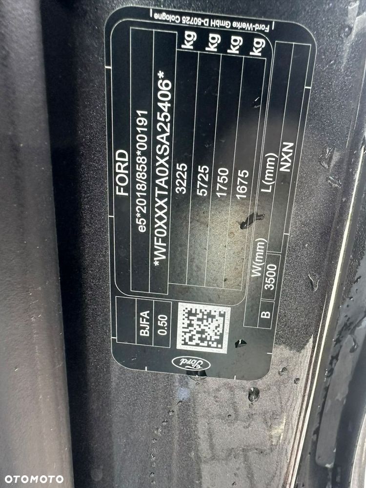 Ford Tourneo Custom - 27
