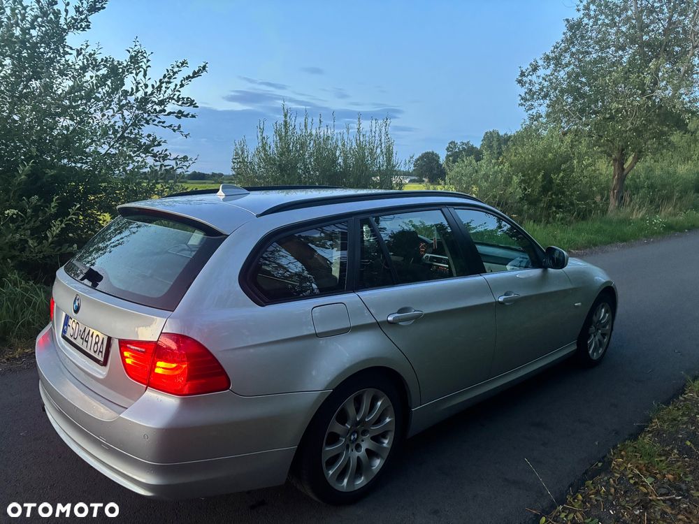 BMW Seria 3 318d DPF - 8