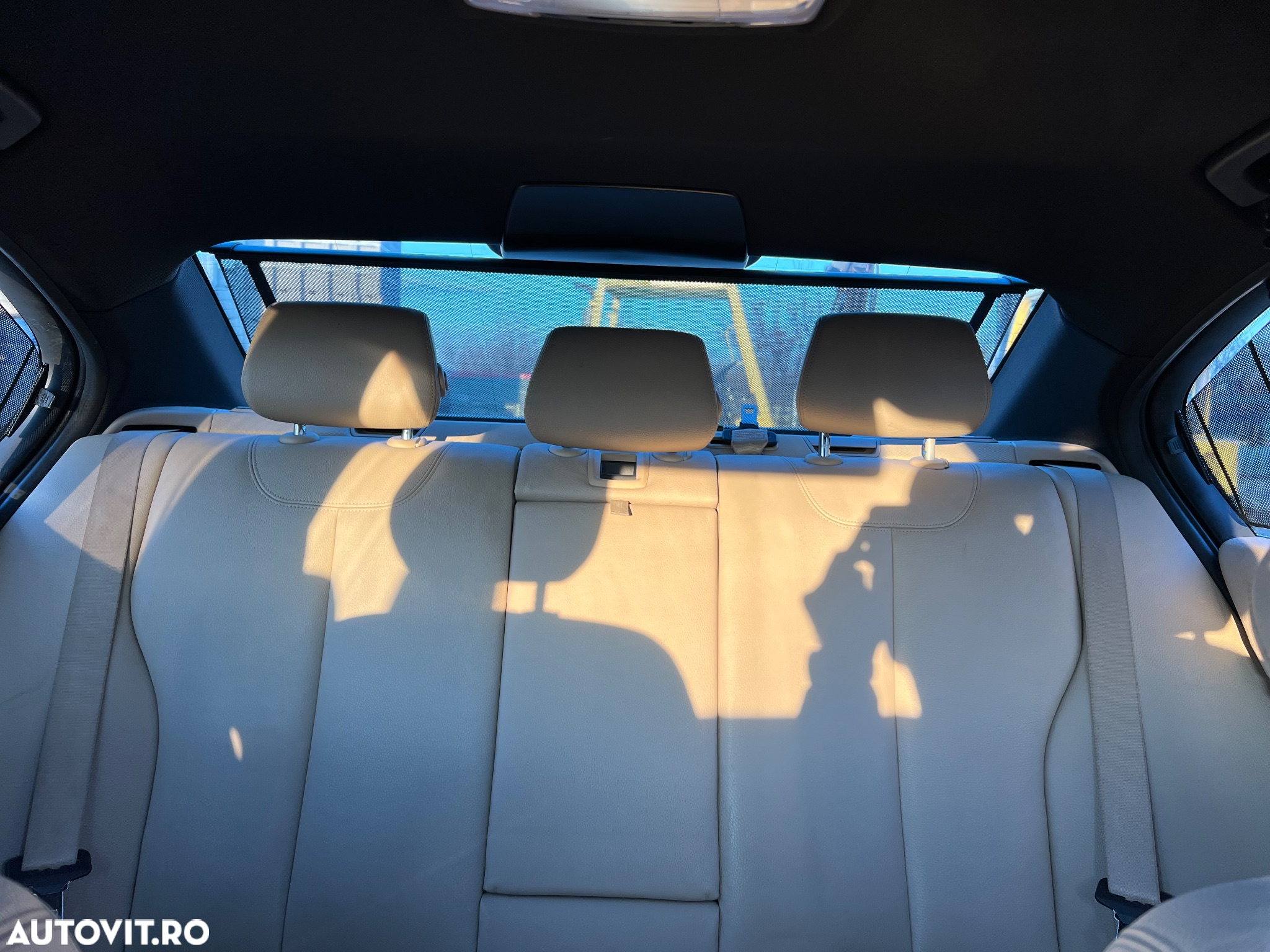 BMW Seria 3 320d Aut. Luxury Line - 14