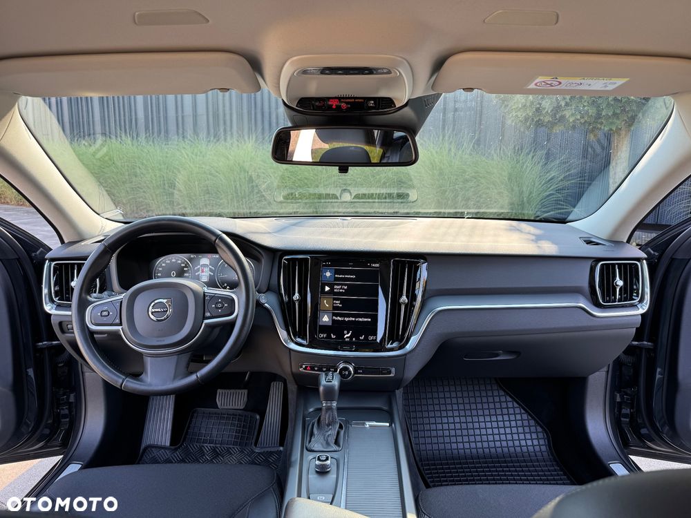 Volvo V60 D3 Geartronic Momentum Pro - 32