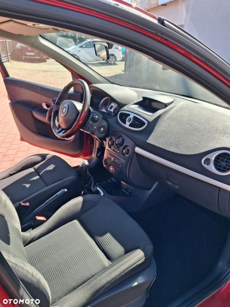 Renault Clio - 13
