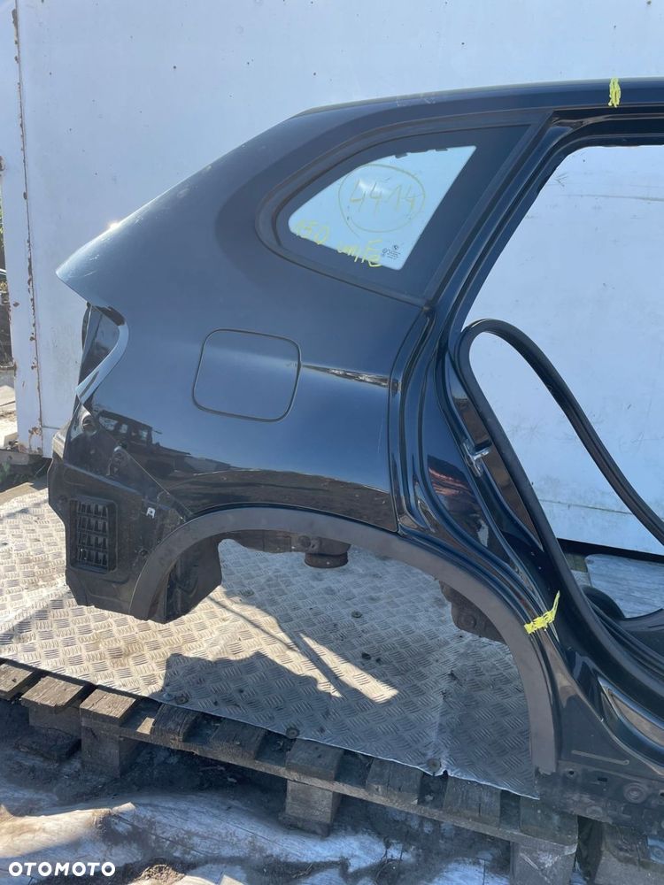 Blotnik poszycie cwiartka szyba listwa prawy tyl 475 475/9 BMW X1 E84 - 5
