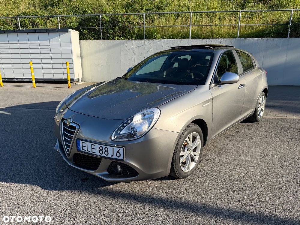 Alfa Romeo Giulietta - 1