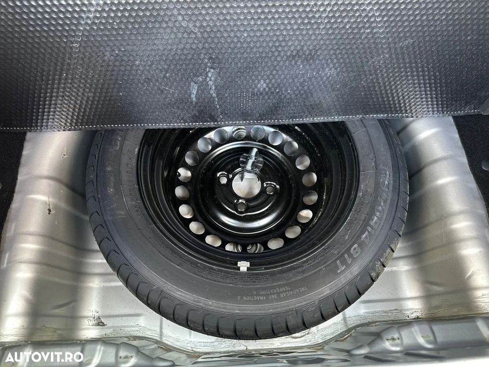 Dacia Spring Comfort Plus - 31