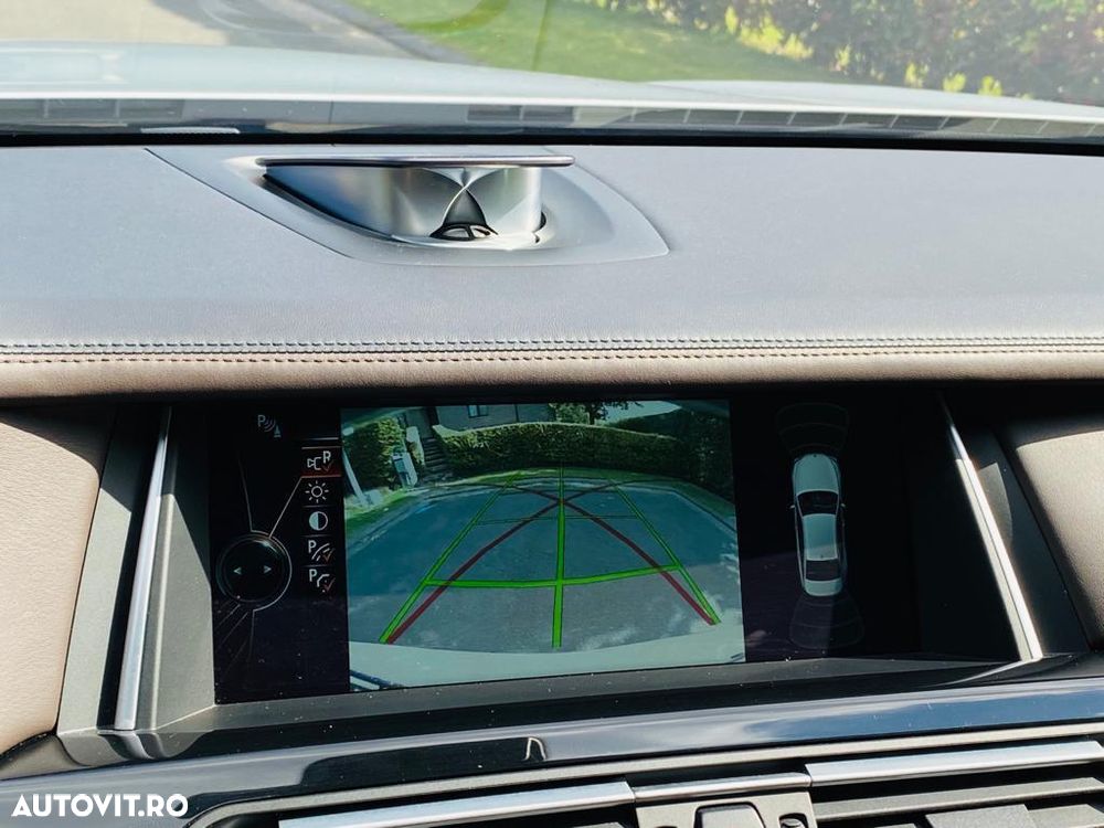 BMW Seria 7 730d xDrive - 11