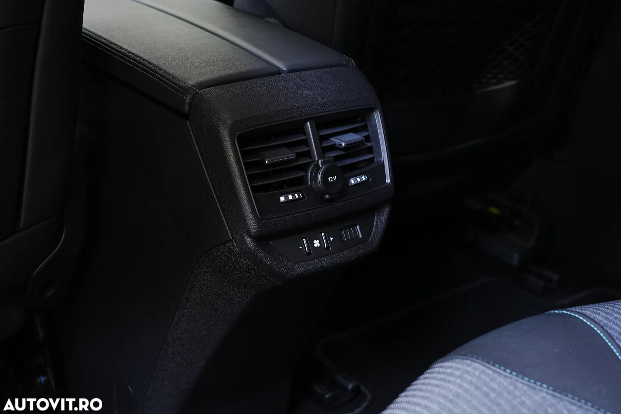 Peugeot 5008 1.5L BlueHDI EAT8 S&S Allure Pack - 20