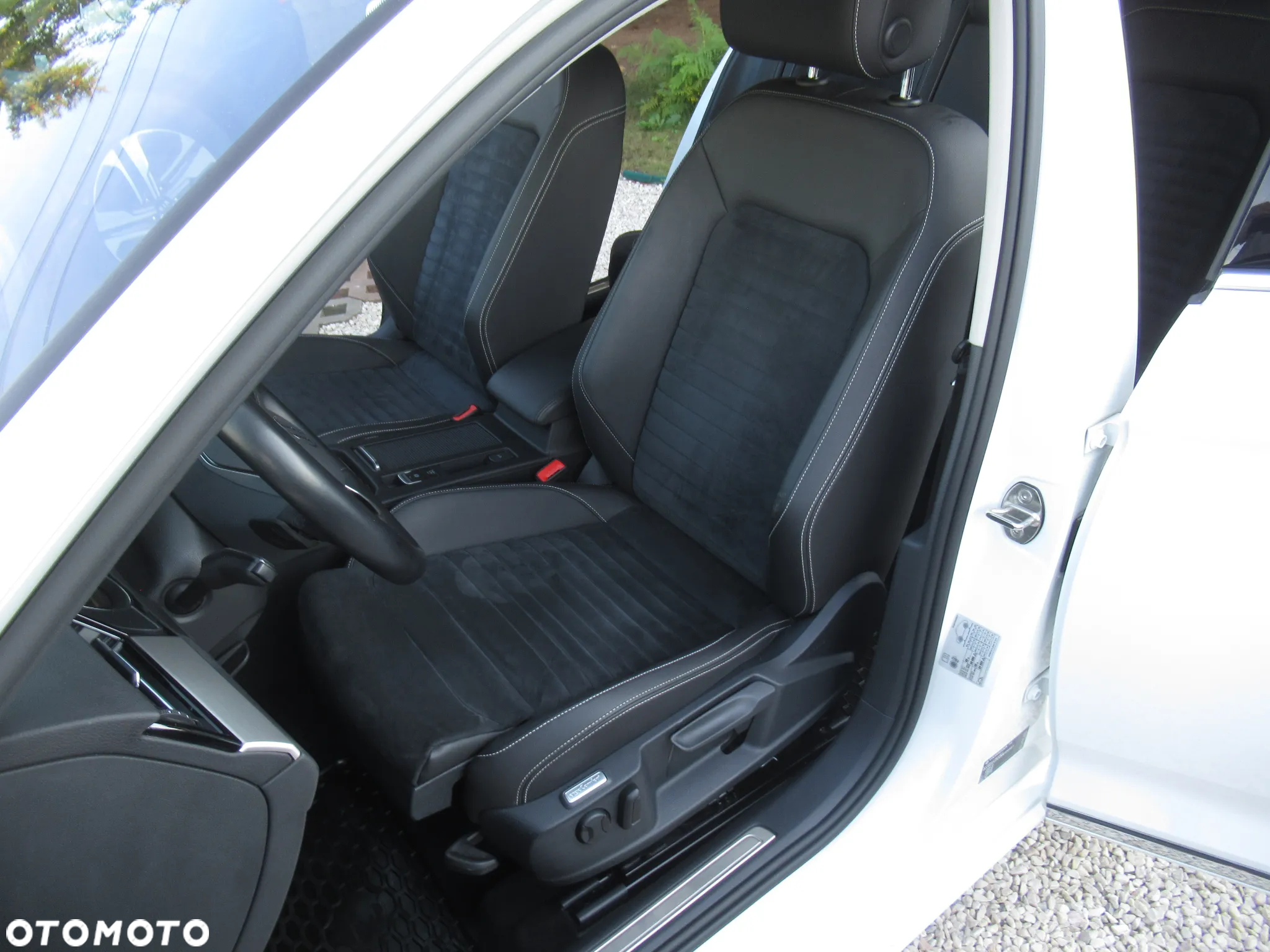 Volkswagen Passat 2.0 TDI EVO Elegance DSG - 6
