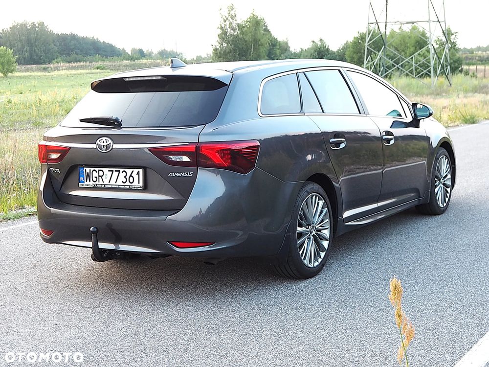 Toyota Avensis Touring Sports 2.0 D-4D Edition-S - 4