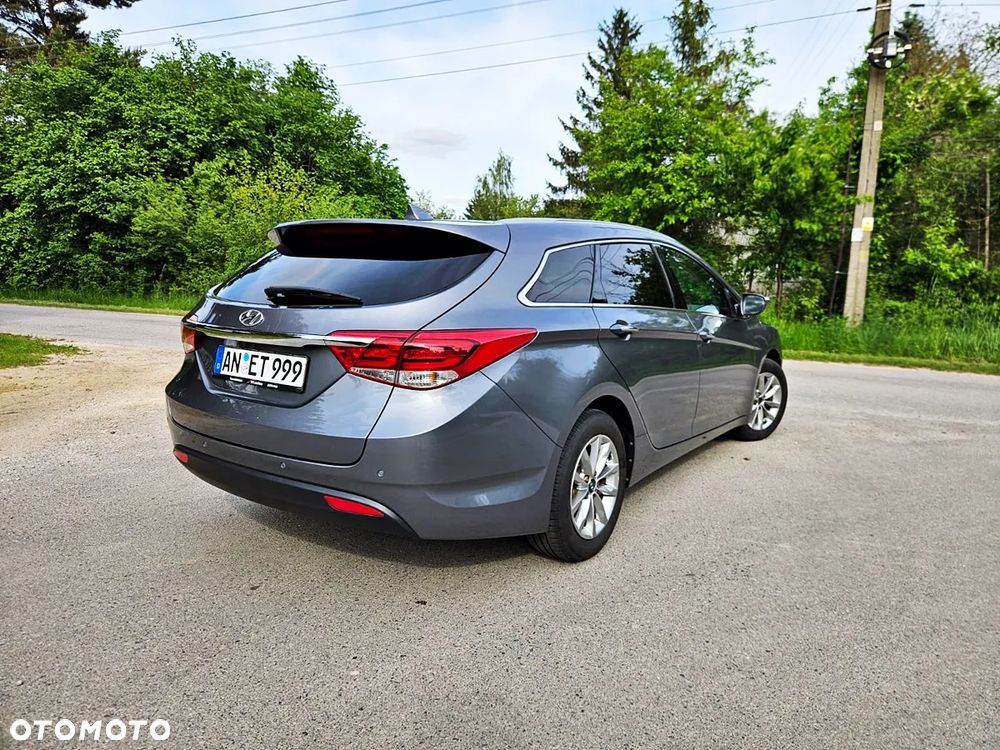 Hyundai i40 Kombi blue 1.7 CRDi Premium - 14