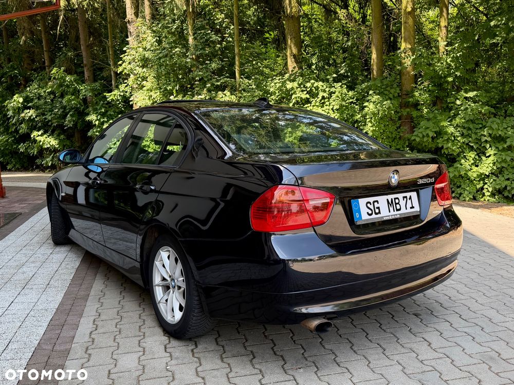 BMW Seria 3 320d DPF - 8