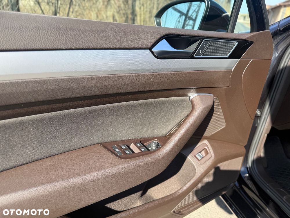 Volkswagen Passat - 14