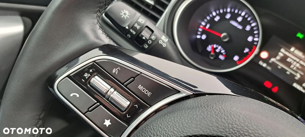 Kia XCeed 1.5 T-GDI M - 25