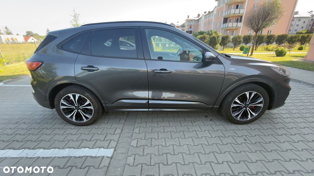 Ford Kuga 2.5 FHEV FWD ST-Line X - 2