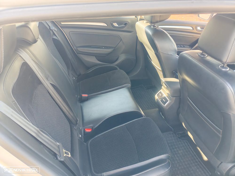 Renault Mégane Sport Tourer 1.6 dCi Intens - 9