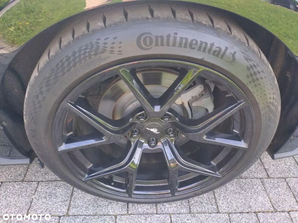 Ford Mustang 5.0 V8 GT - 13