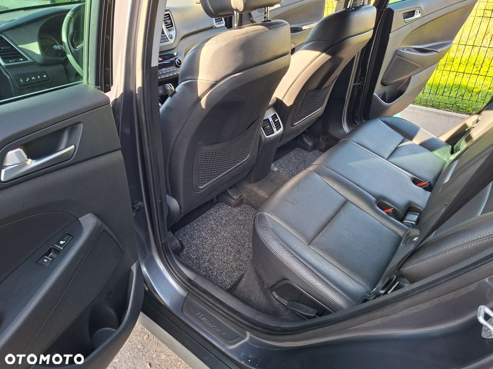 Hyundai Tucson 1.7 CRDI BlueDrive Premium 2WD DCT - 18