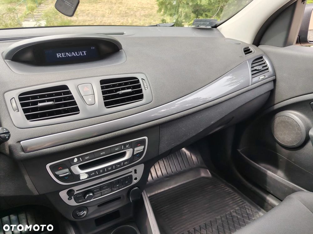 Renault Megane 1.2 16V TCe Limited EDC - 10