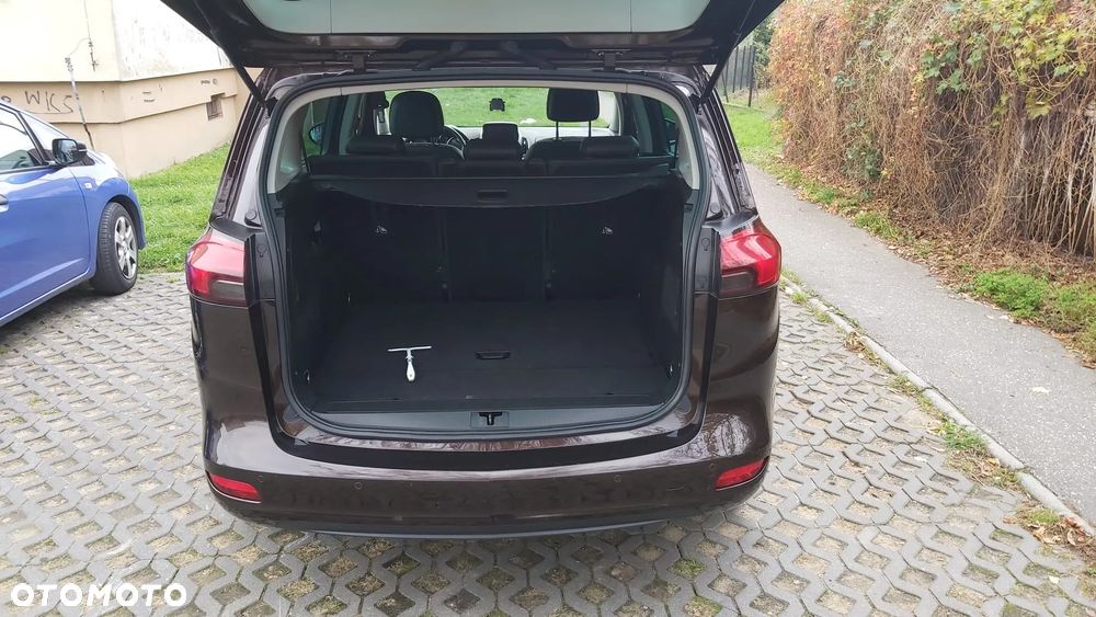 Opel Zafira - 12