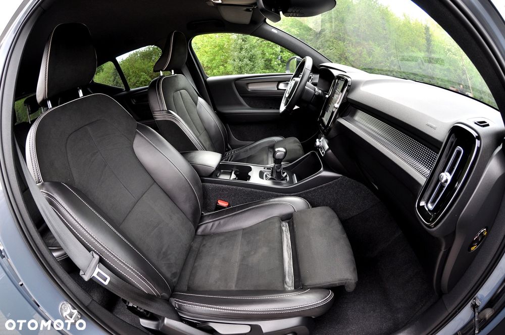 Volvo XC 40 - 20