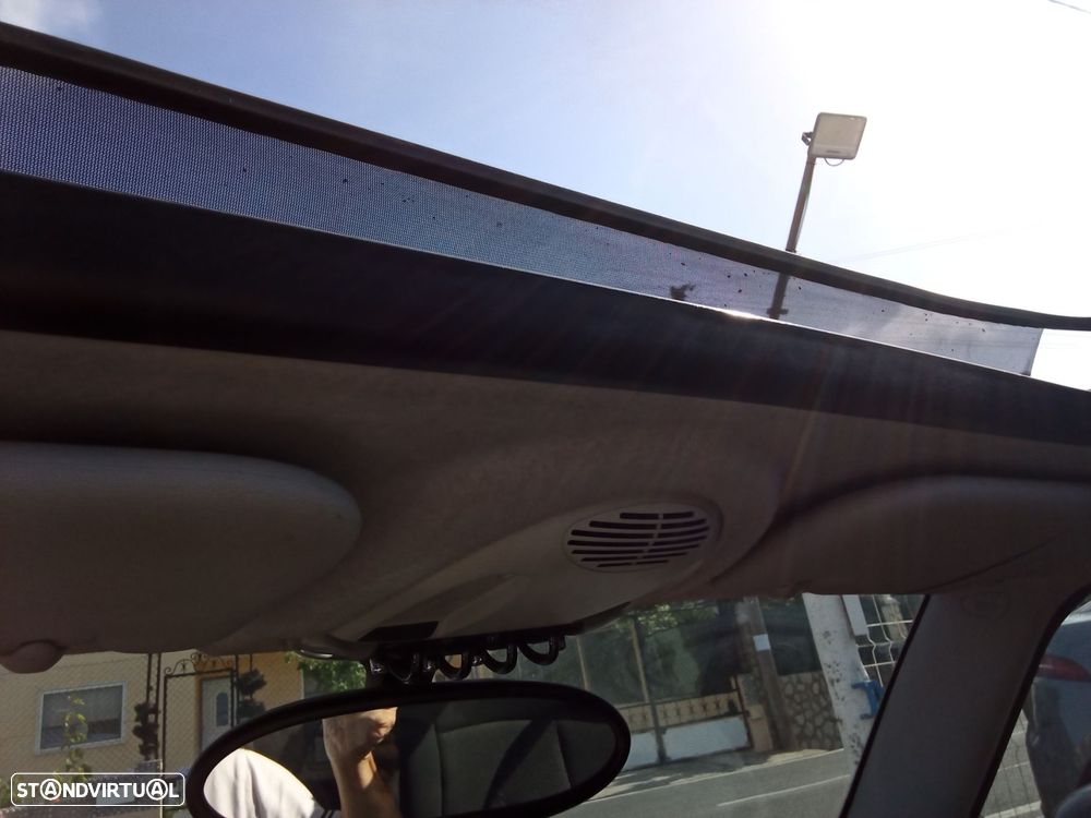 MINI 3 Portas Cooper D - 22