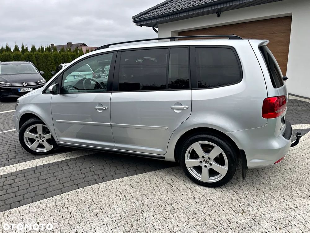 Volkswagen Touran 1.6 TDI DPF BlueMotion Technology Comfortline - 15