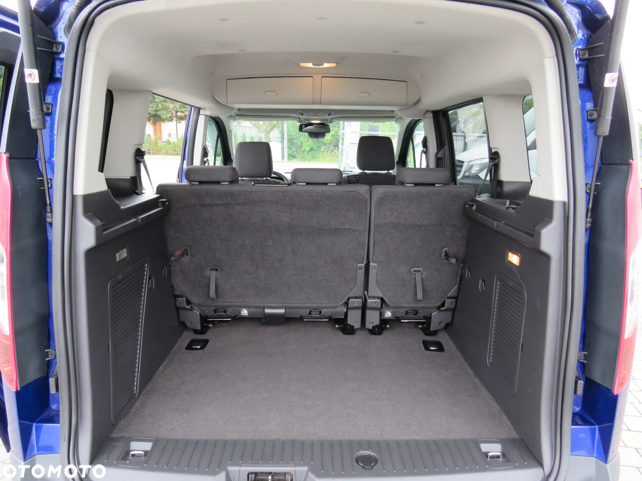 Ford Tourneo Connect 1.0 EcoBoost Start-Stop Trend - 32