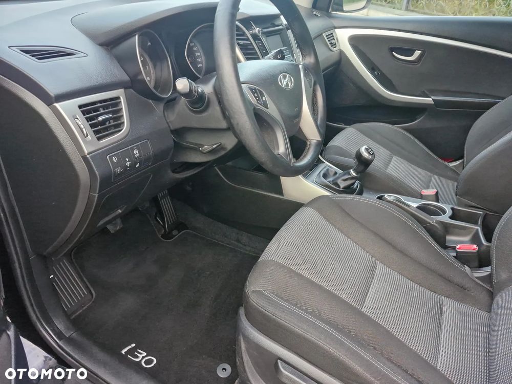 Hyundai i30 - 27