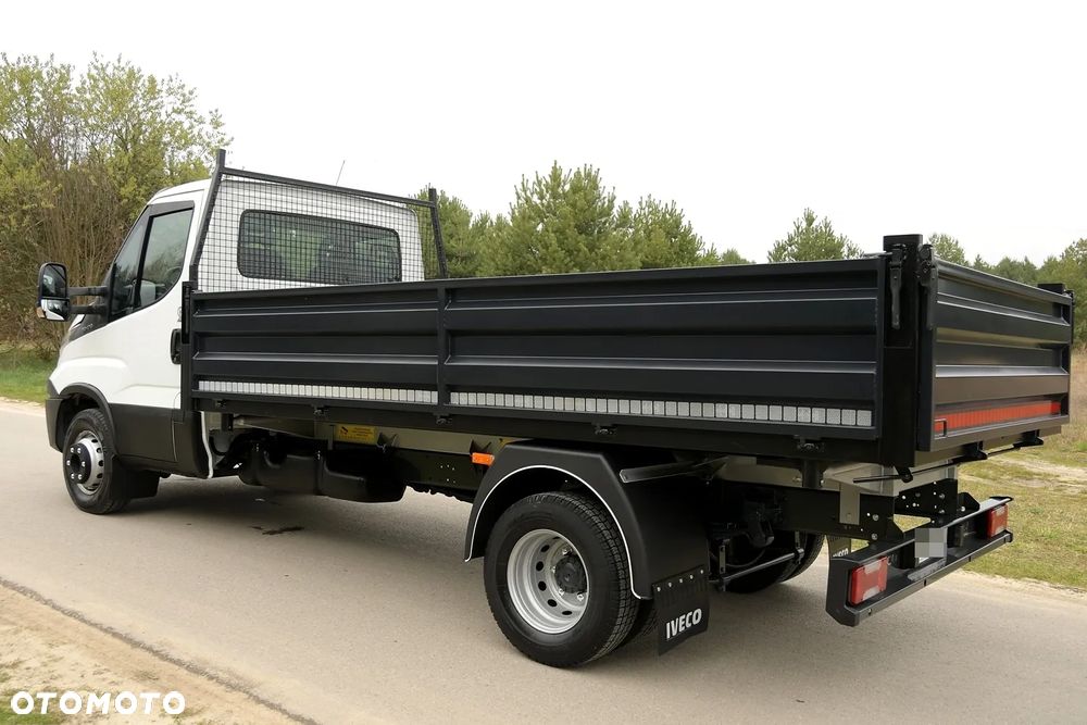 Iveco DAILY//70C17// 3.0 170 KM- podwójne tylne koła// WYWROTKA 3-stronna// Rozstaw osi 410 cm// SALON POLSKA//BEZWYPADKOWY// I WŁAŚCICIEL - 11