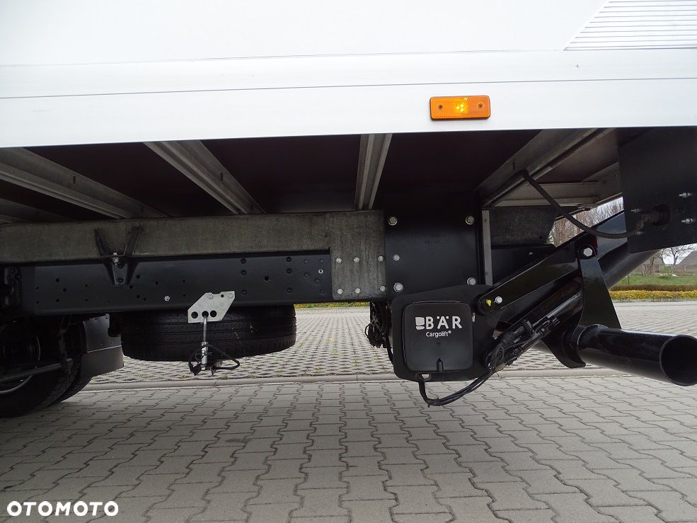 Iveco Daily 72C18 Kontener 15 Palet 6.47m.+ Winda BAR 1000 Kg! 5.10m. Rozstaw Osi ! JAK NOWY!! Salon PL! - 17