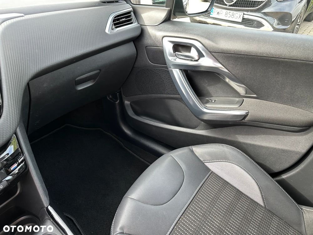 Peugeot 2008 - 16