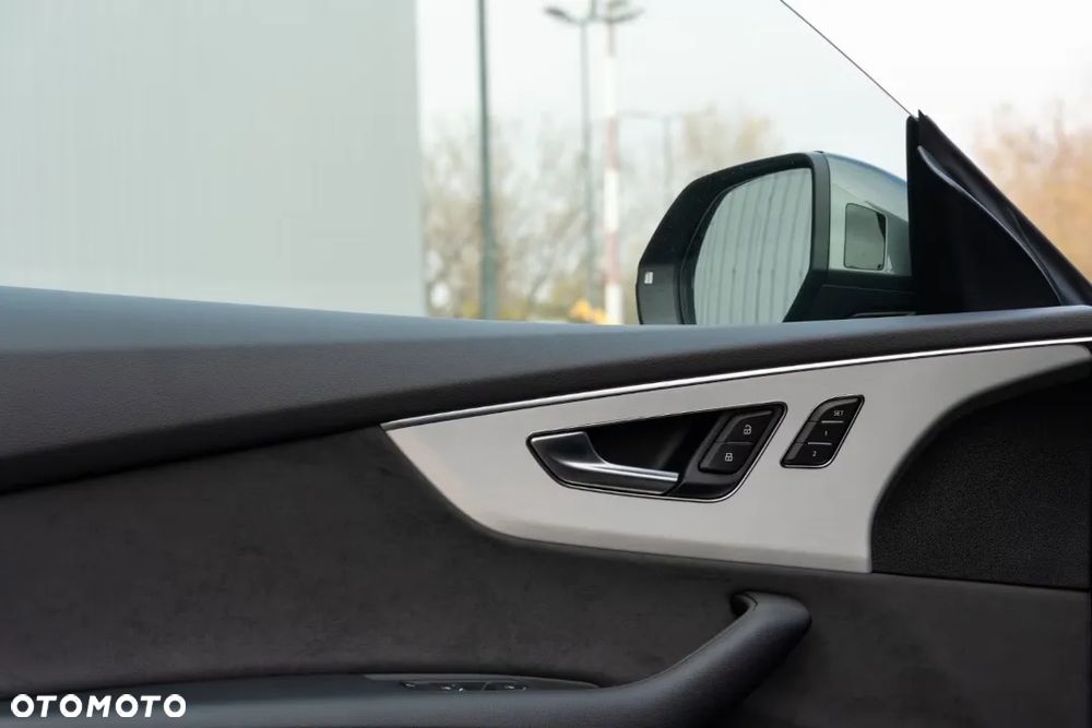 Audi Q8 TDI mHEV 210 kW Quattro Tiptronic - 29