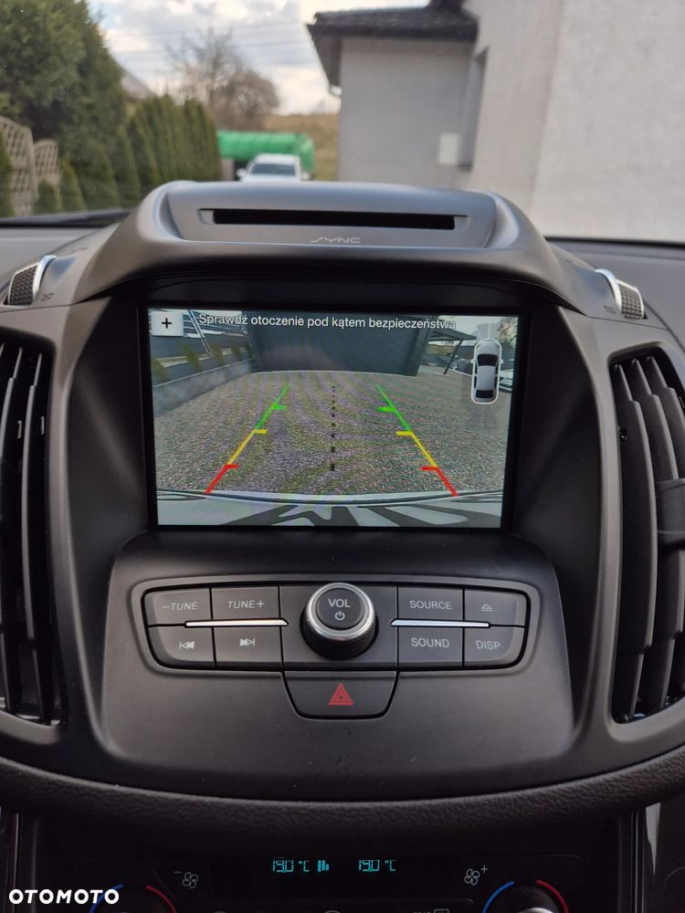 Ford Kuga 1.5 EcoBoost 2x4 Titanium - 9
