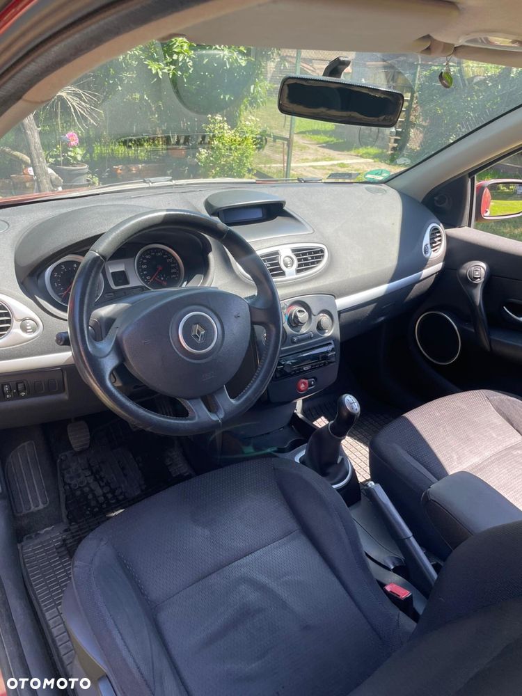 Renault Clio - 5