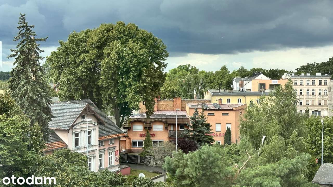 Słoneczne, narożnikowe mieszkanie z pięknym widokiem.
