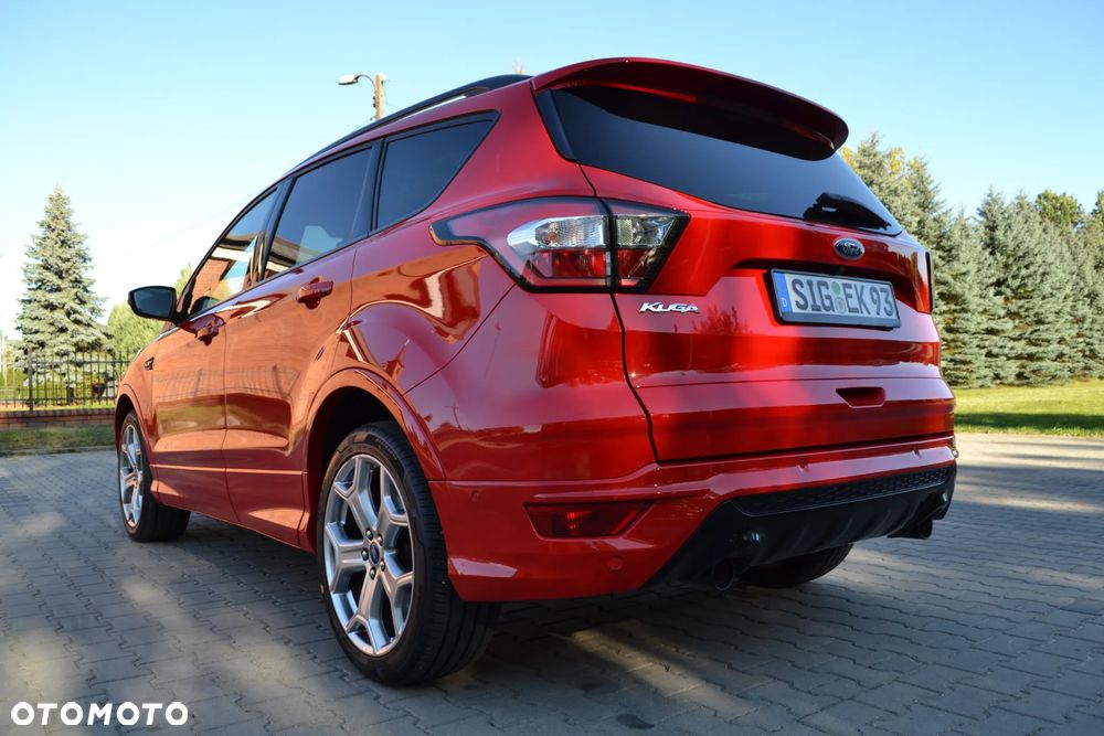 Ford Kuga 1.5 EcoBoost 2x4 ST-Line - 16