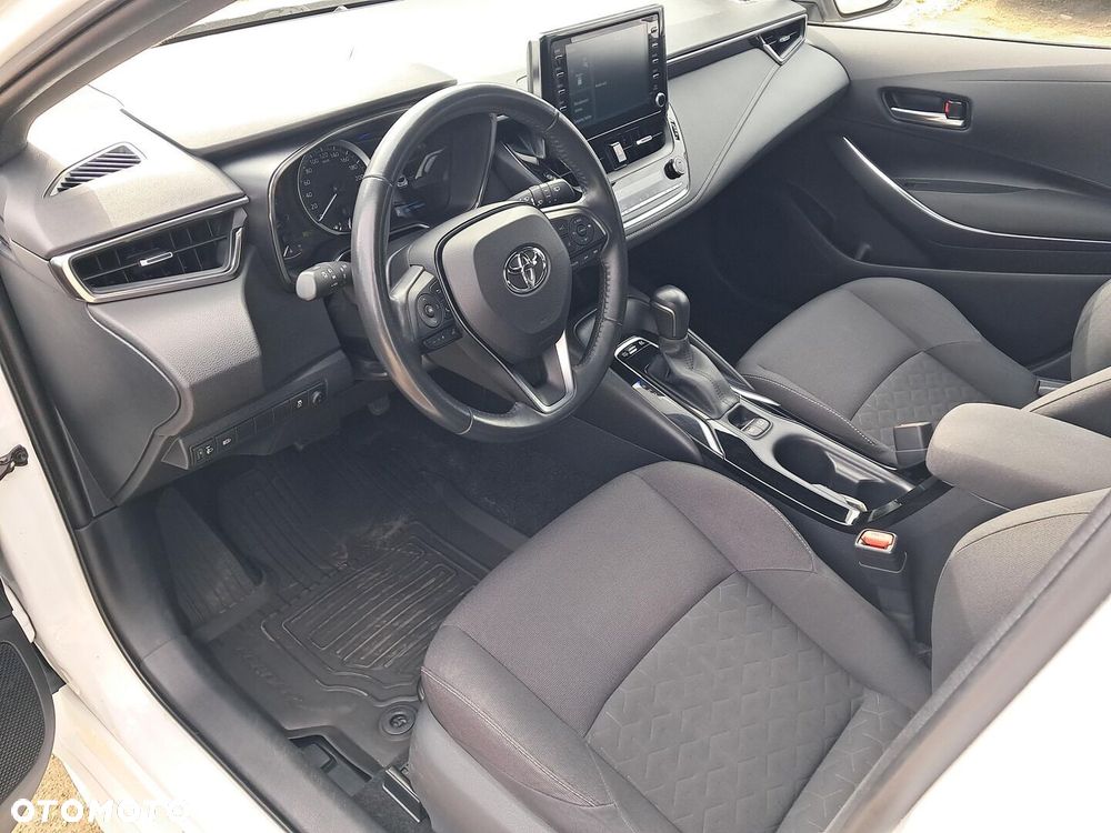 Toyota Corolla - 11