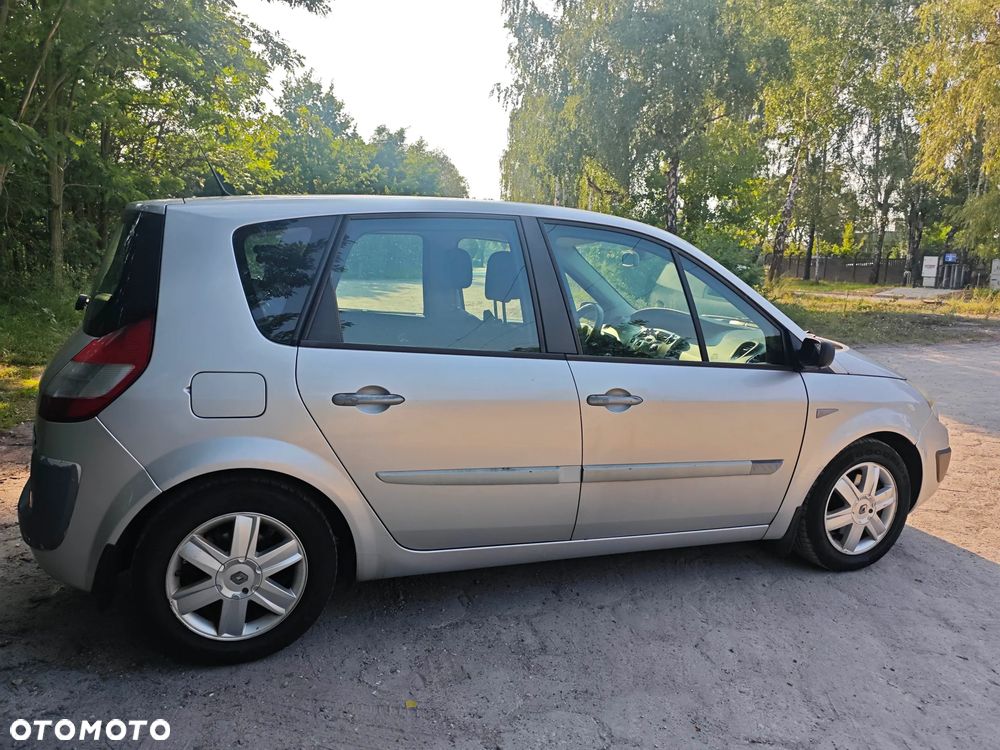 Renault Scenic 1.9 dCi Confort Authentique - 6