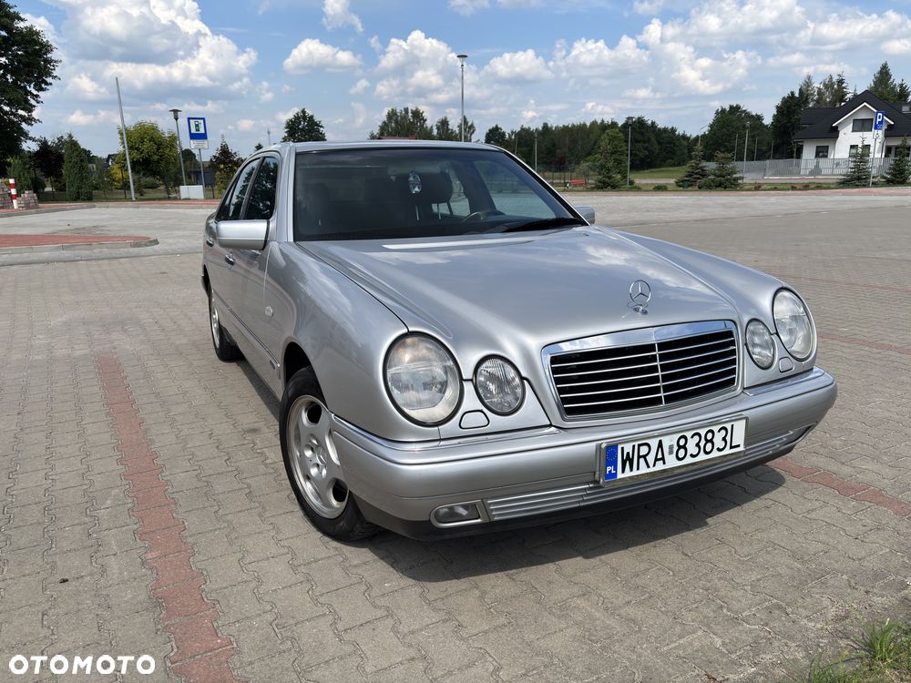 Mercedes-Benz Klasa E 320 T 4-Matic Avantgarde - 10