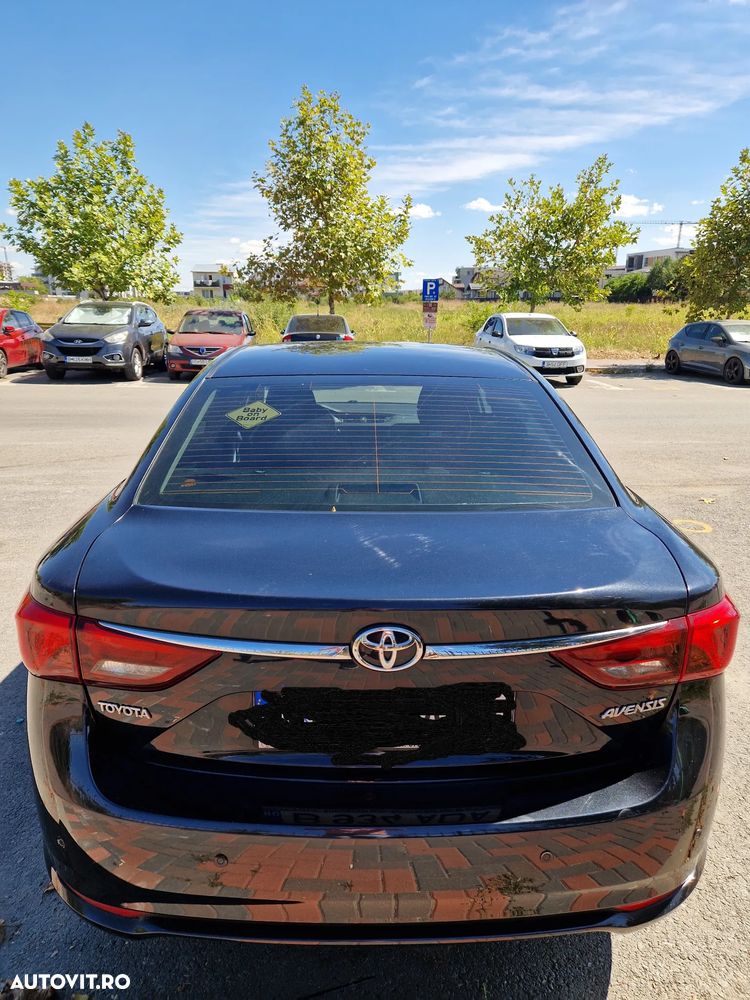 Toyota Avensis 1.8 Executive - 3