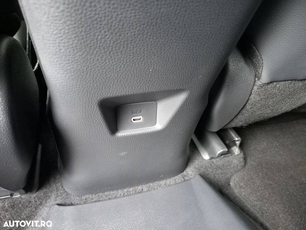 Toyota C-HR 2.0 PHEV 223 CP 4x2 CVT Exclusive - 17