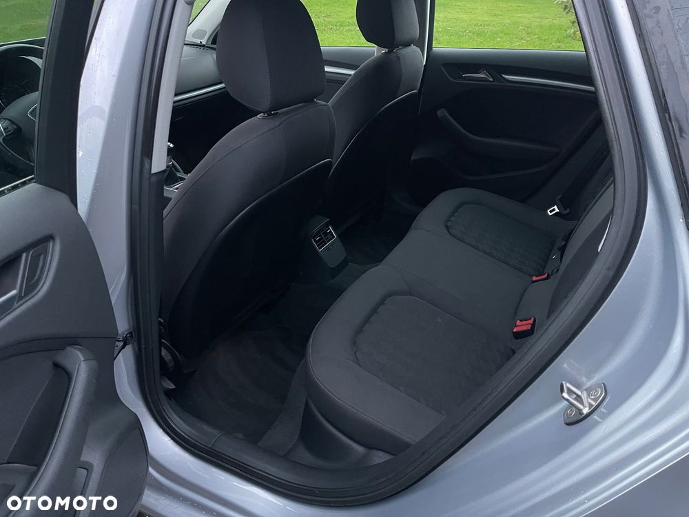 Audi A3 Sportback 1.6 TDI Sport - 13